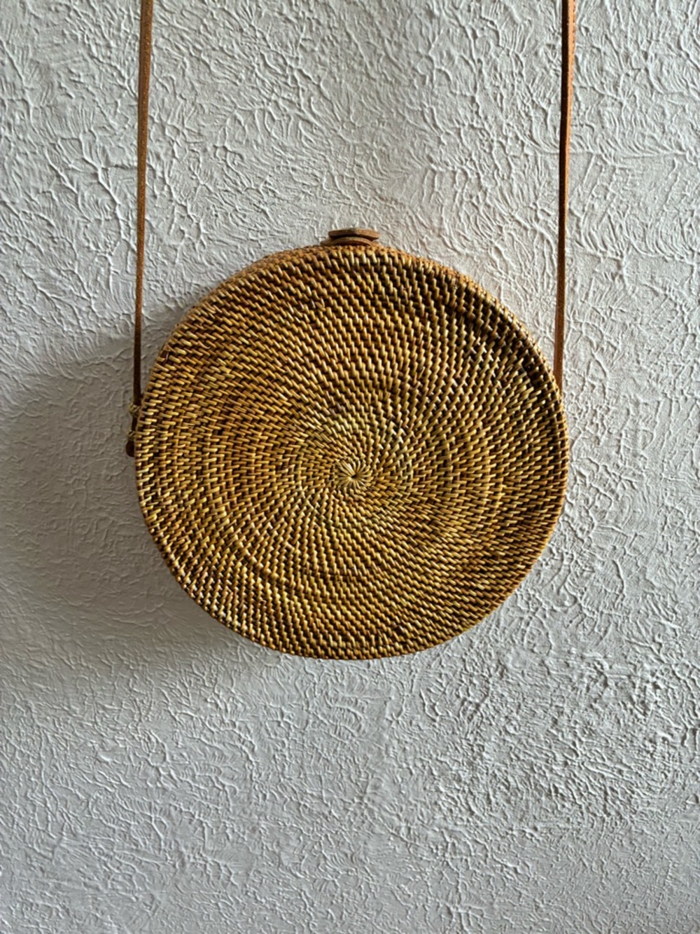 Bali Round Rafia Basket Rattan Purse - Picture 5 of 7
